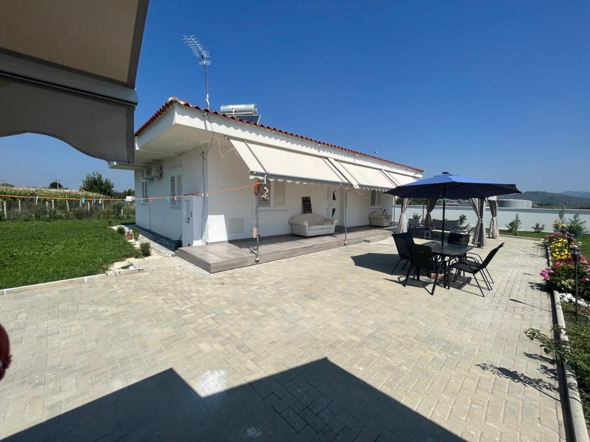 Bujtina Cela Berat Esterno foto